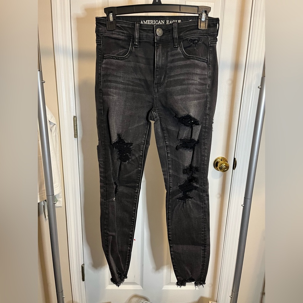 AEO American Eagle Distressed Black Jeans Super Stretch HiRise Jegging